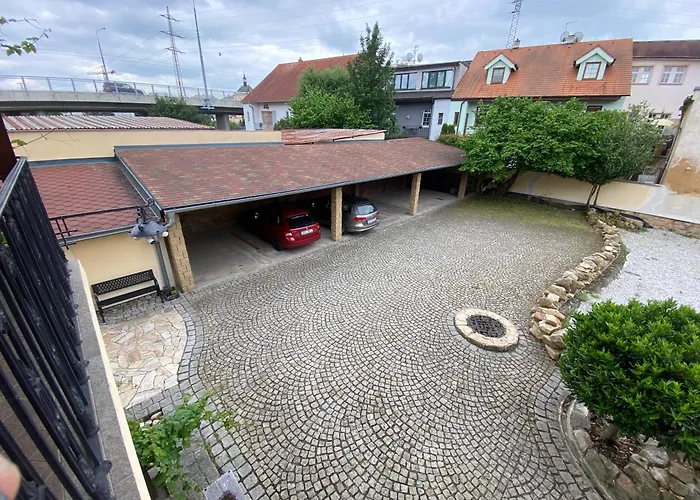 Apartment Lucia - 4 Plzen